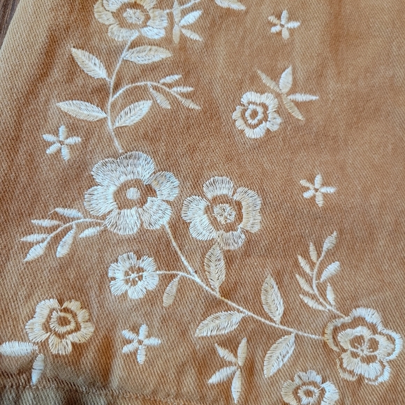 Mi Ami Tan White Floral Embroidery Button Down Mini Skirt - Picture 2 of 9